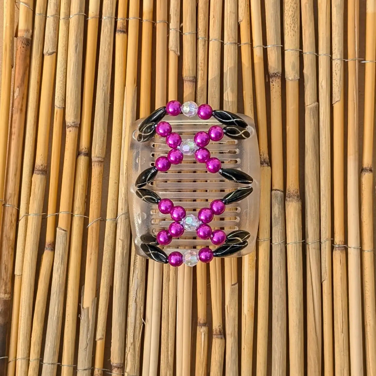 Chameleon "Dalena" mit schwarz-pinken Kunstperlen durchsichtig