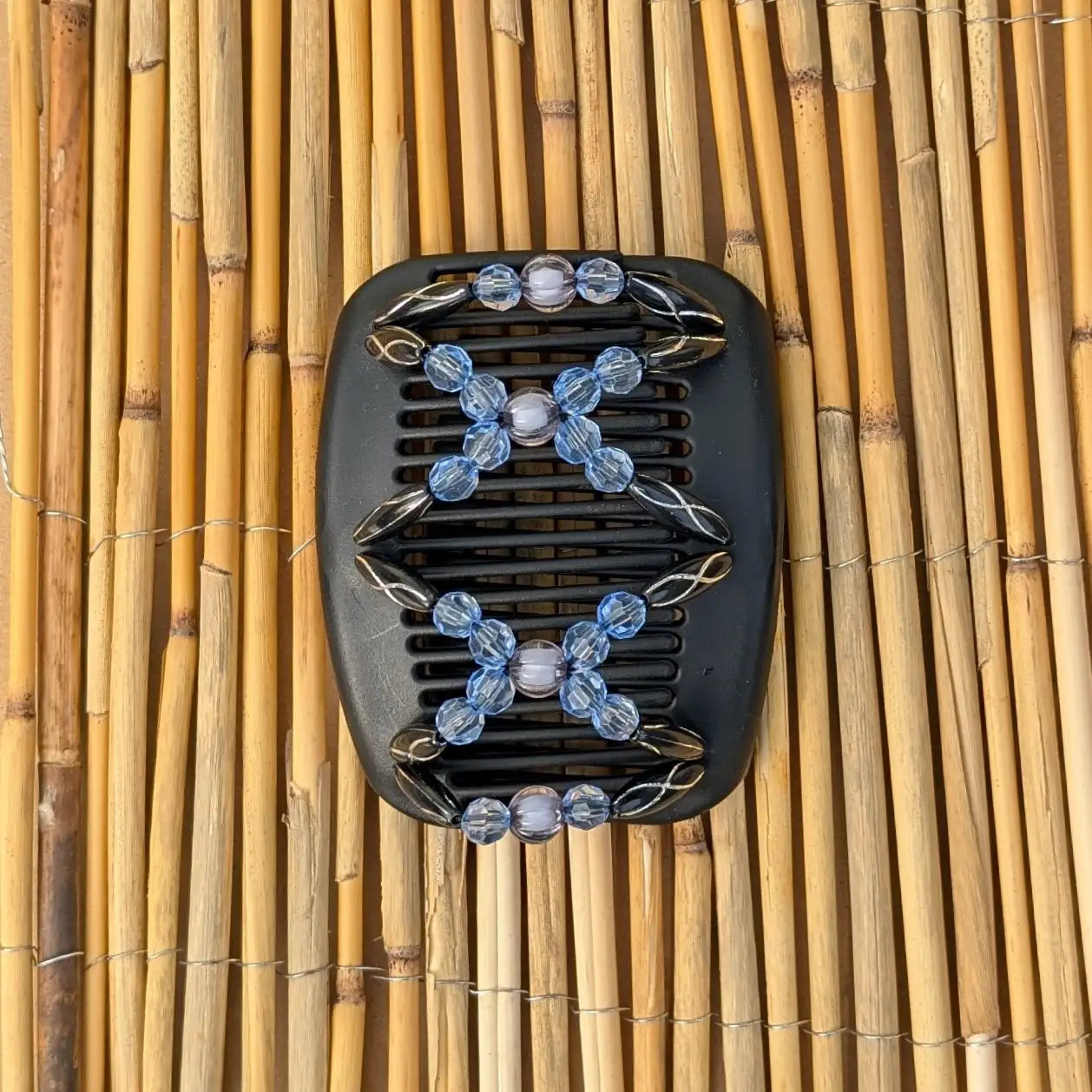 African Butterfly "Dalena" mit schwarz-blauen Kunstperlen schwarz