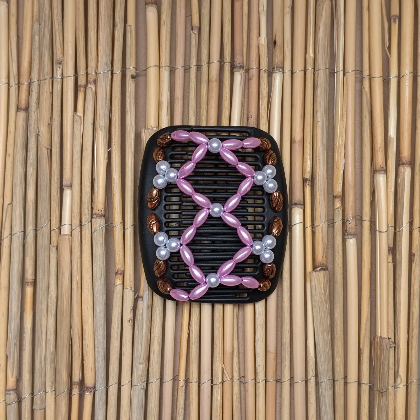 African Butterfly "Ndalena" mit kupfer-rosanen Kunstperlen schwarz