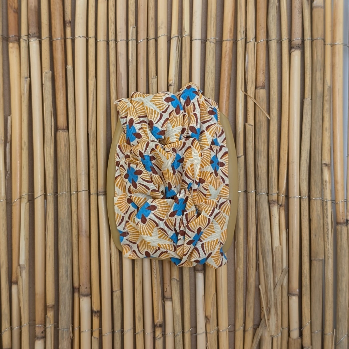 African Butterfly "Stoff" mit blau-orangenen Stoff beige