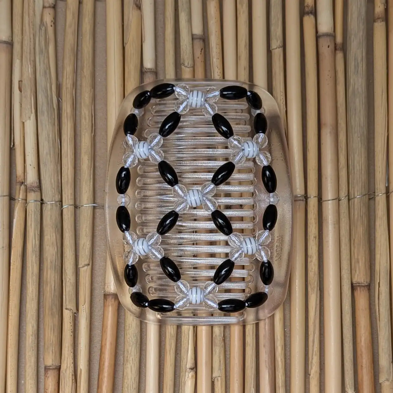 African Butterfly durchsichtiger Kamm mit schwarz durchsichtigen Kunstperlen