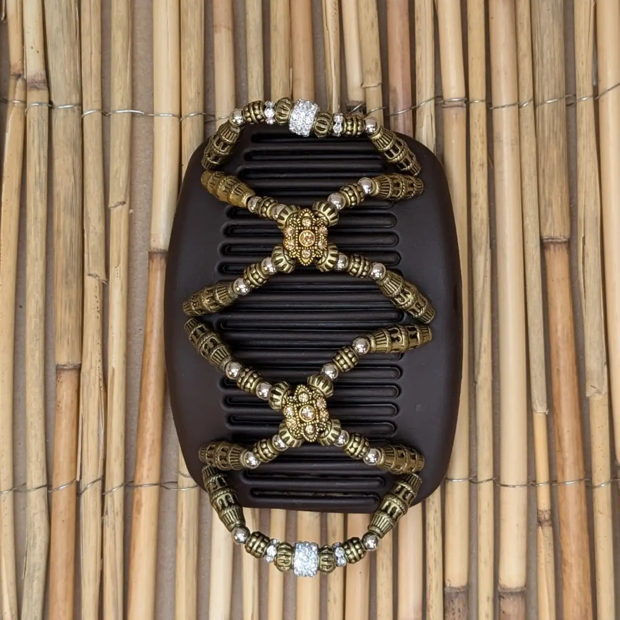 African Butterfly Deluxe "Dalena" mit goldenen Kunstperlen braun
