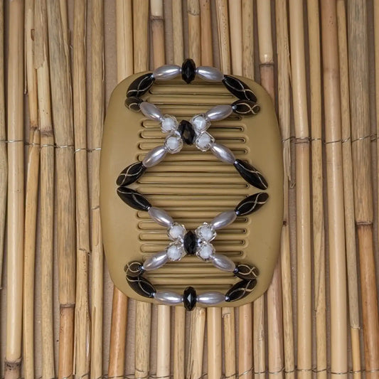 African Butterfly "Dalena" mit schwarz-silbernen Kunstperlen beige