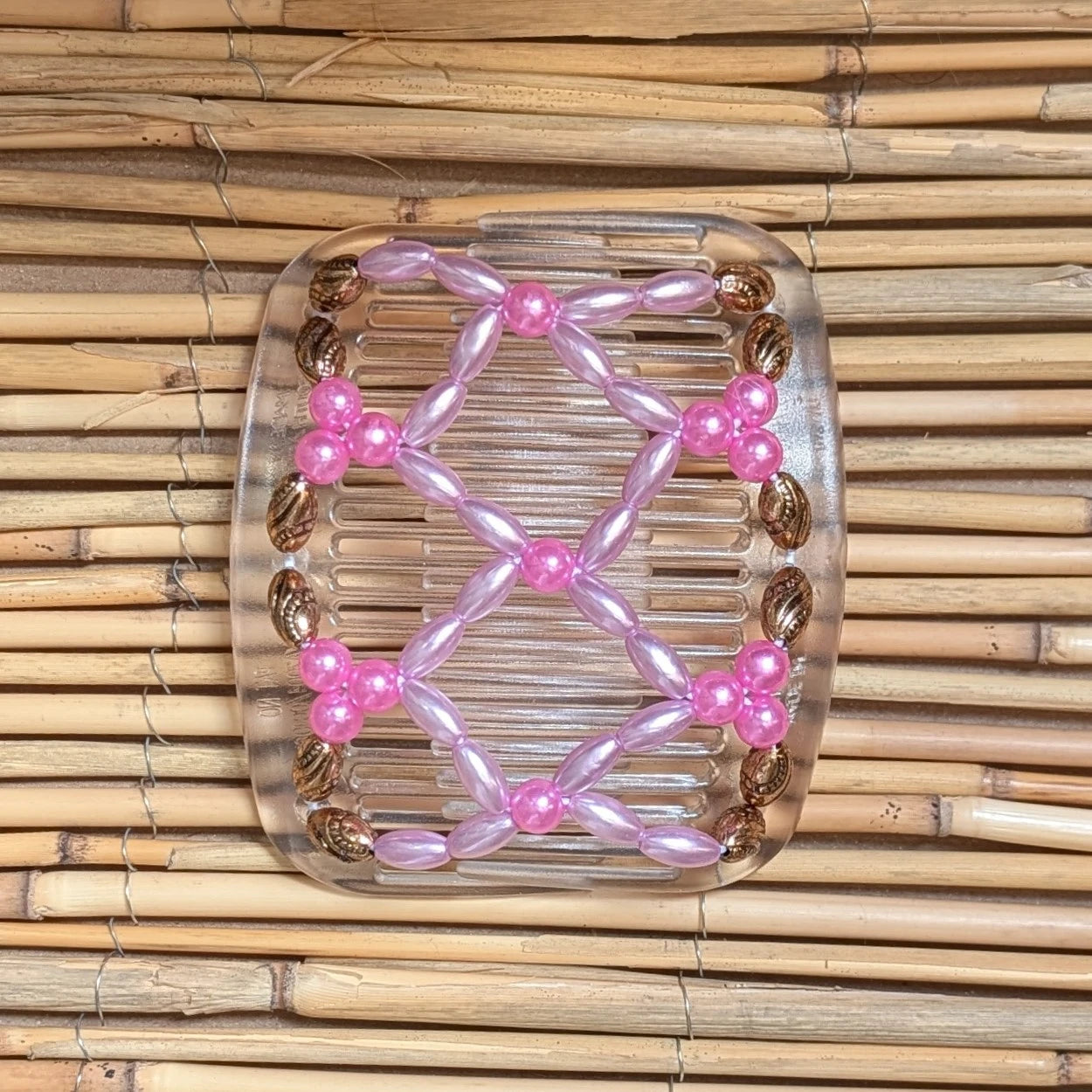 African Butterfly "Ndalena" mit rosa Kunstperlen durchsichtig