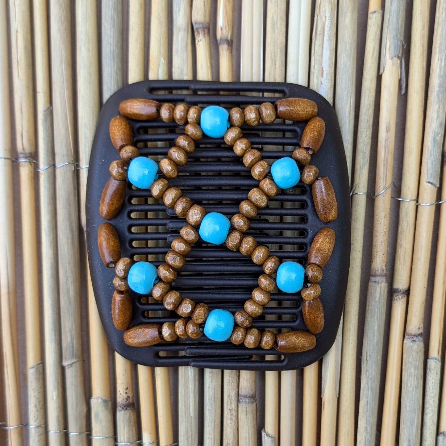 African Butterfly "Ndebele" mit braun-türkisen Holzperlen braun