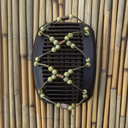 Brauner African Butterfly Haarkamm mit goldenen und kupfer Kunstperlen mit feinen Metallstäben - flexibler Haarschmuck für Hochsteckfrisuren.