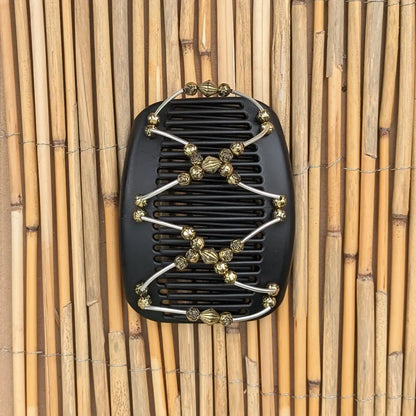Schwarzer African Butterfly Haarkamm mit goldenen Kunstperlen mit feinen Metallstäben - flexibler Haarschmuck für Hochsteckfrisuren.