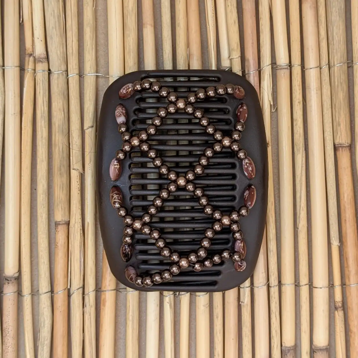 African Butterfly "Ndalena" mit braunen Kunstperlen braun