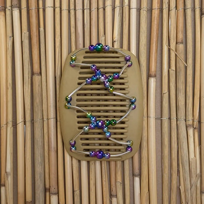 Beiger African Butterfly Haarkamm mit bunt schimmernden Kunstperlen mit feinen Metallstäben - flexibler Haarschmuck für Hochsteckfrisuren.