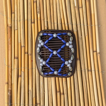 African Butterfly "Ndalena" mit silber-blauen Kunstperlen braun