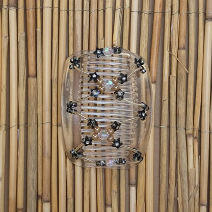 Durchsichtiger African Butterfly Haarkamm mit schwarzen und braunen Kunstperlen mit feinen Metallstäben - flexibler Haarschmuck für Hochsteckfrisuren.