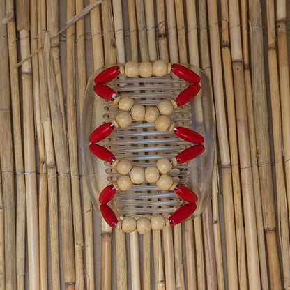 African Butterfly "Beada" mit rot-hellen Holzperlen durchsichtig