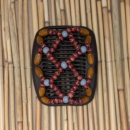 African Butterfly brauner Kamm mit braun rötlichen Holzperlen