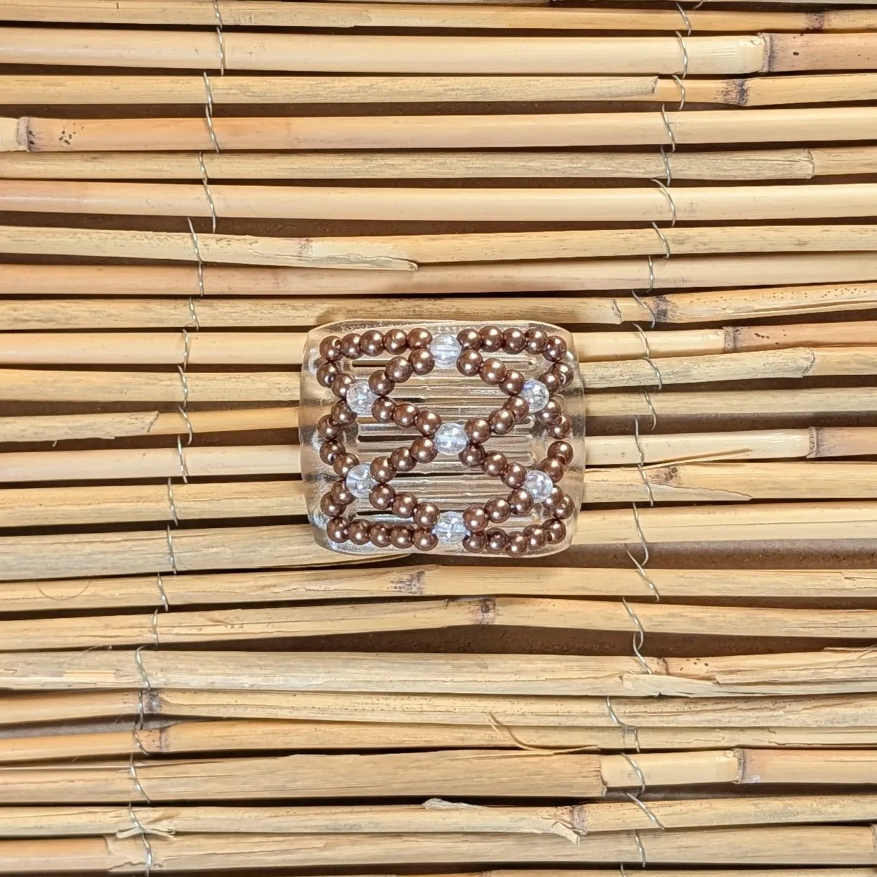 Ladybug (mini) "Ndalena" mit braun-klaren Kunstperlen durchsichtig