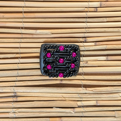 Ladybug (mini) "Ndalena" mit schwarz-pinken Kunstperlen schwarz