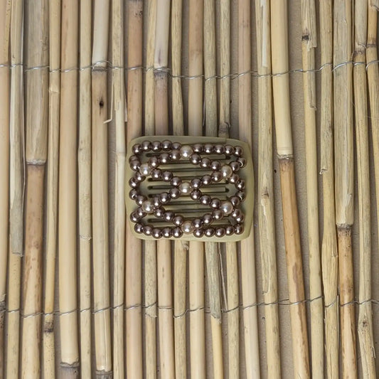 Ladybug (mini) "Ndalena" mit hellbraunen Kunstperlen beige