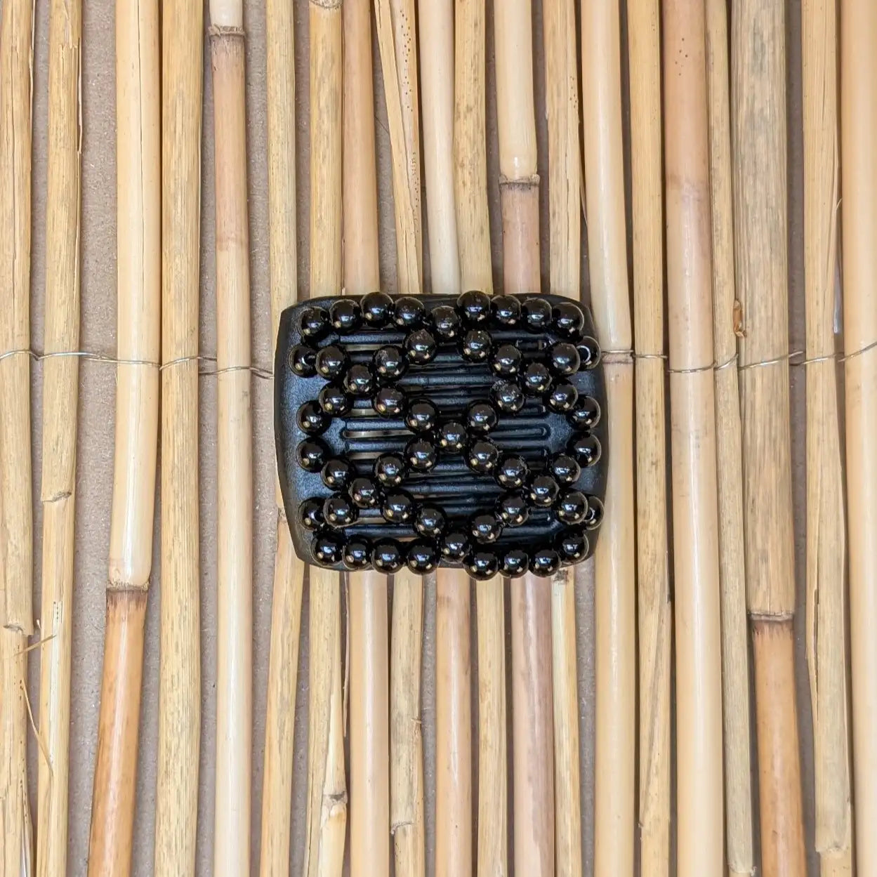 Ladybug (mini) "Ndalena" mit schwarzen Kunstperlen schwarz