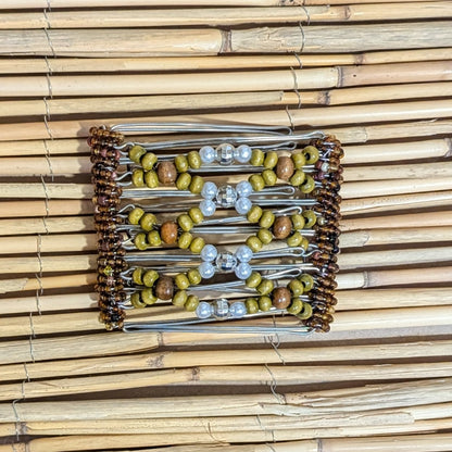 Rhino "Ndbele" mittel mit grün-braunen Holzperlen