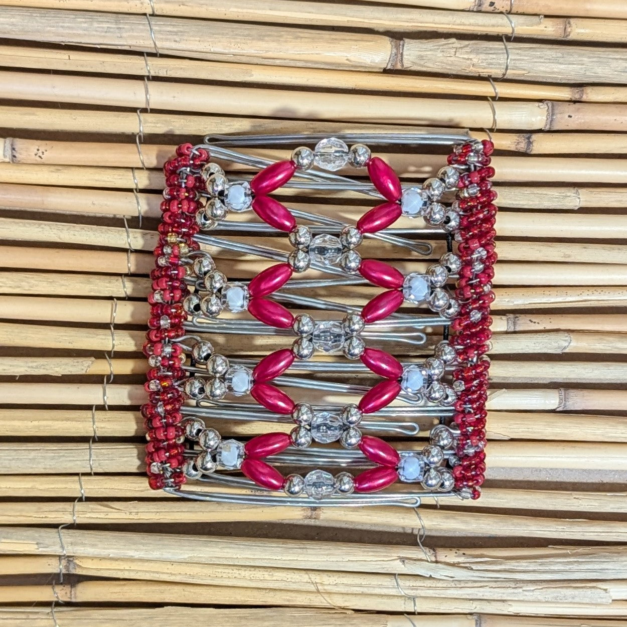 Rhino "Ndalena" groß mit silber-roten Kunstperlen